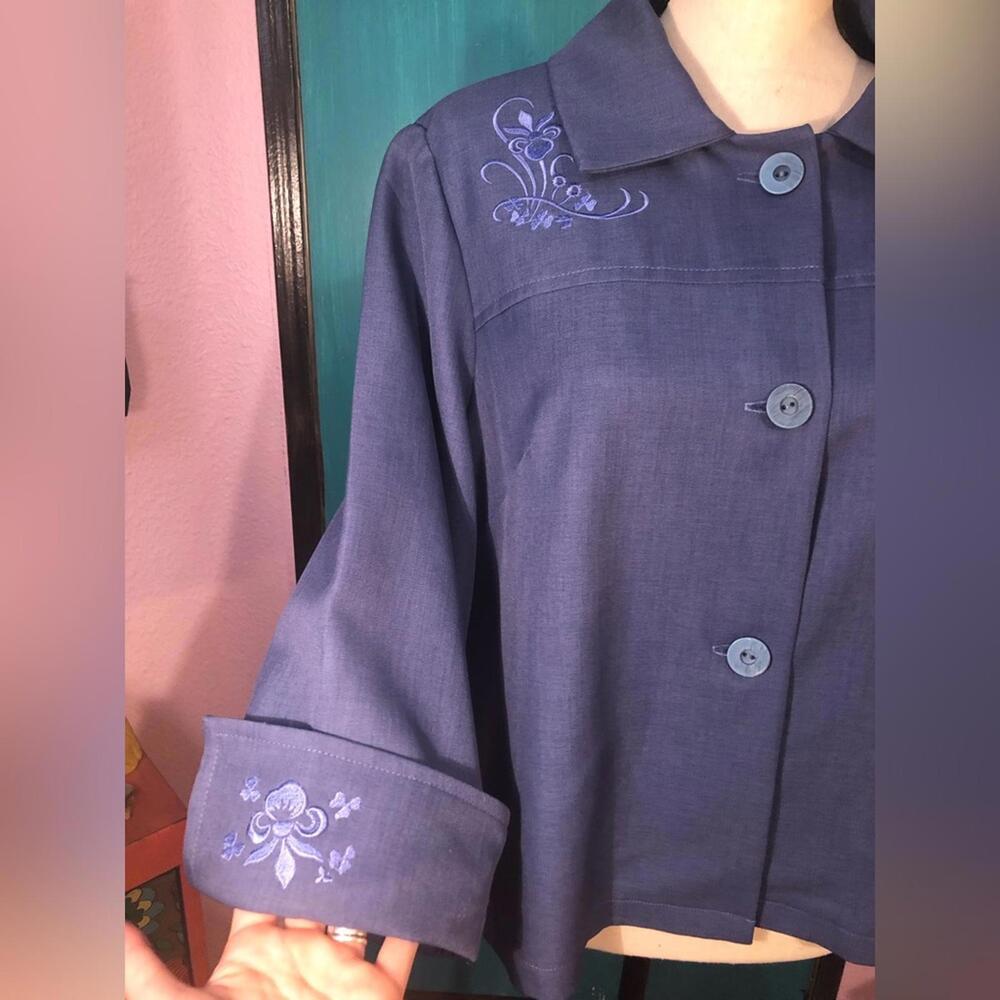 Vintage Embroidered 3/4 Sleeve Chunky Button Coat - Picture 9 of 9
